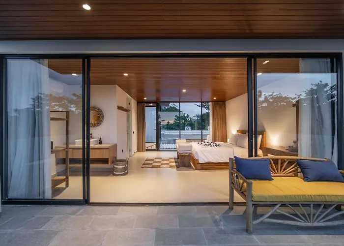 Mirage 3-br Private Pool In Nyang Nyang 乌鲁瓦图
