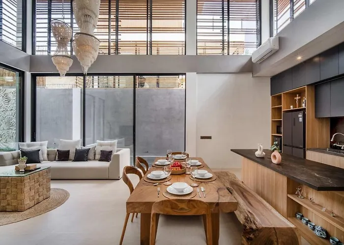 Mirage 3-br Private Pool In Nyang Nyang 乌鲁瓦图