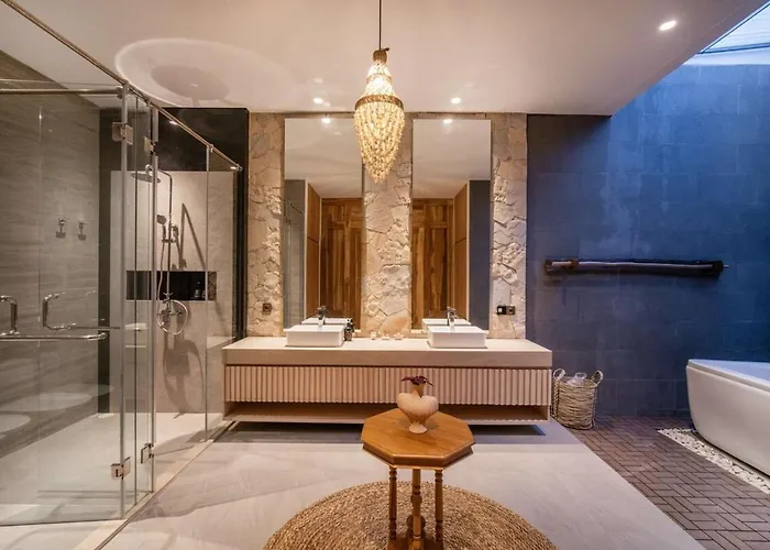 Mirage 3-br Private Pool In Nyang Nyang 乌鲁瓦图
